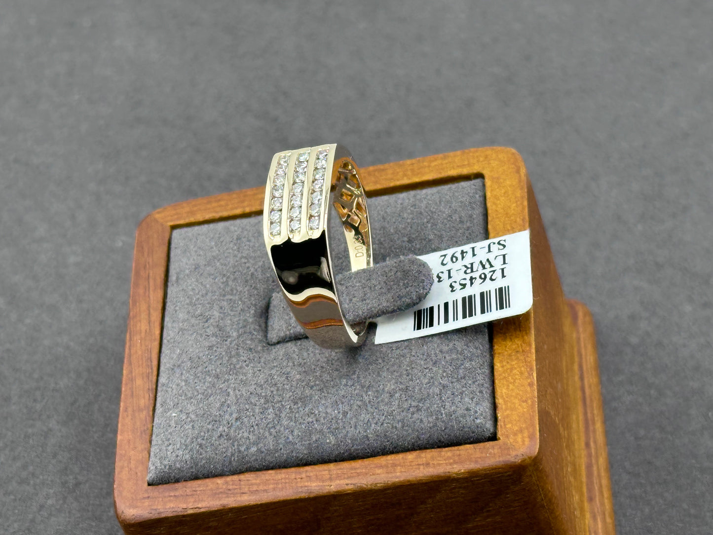 .33ct 14K Yellow Gold Diamond Men's Ring Band Size 10